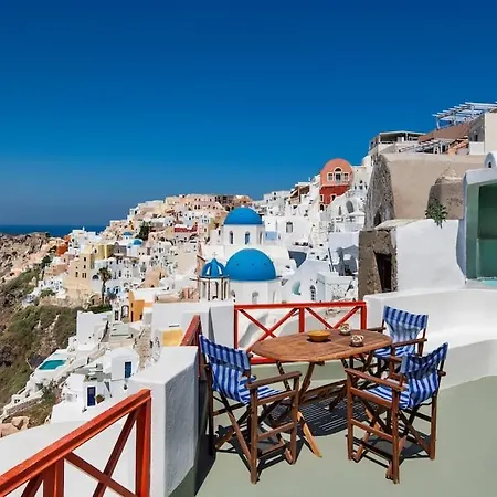 Marina-volcano View * Oia (Santorini)